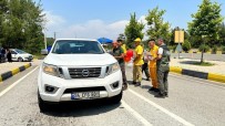 Marmaris Orman Isletme Müdürlügü Ilçeye Gelen Araç Sürücülerini Yangina Karsi Uyardi