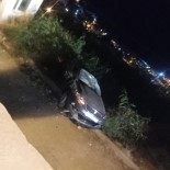 Otomobil Duvardan Asagi Devrildi