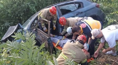Düğün dönüşü feci kaza! Anne öldü, baba ile oğlu yaralı