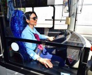 Kadin Soförlerden Yolcular Da Memnun