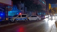 Kavgaya Müdahale Etmek Isteyen Polis Memuru Pompaliyla Vurularak Yaralandi