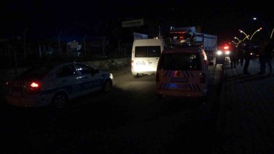 Kendisini Araca Kilitleyen Tir Sürücüsü Polise Zor Anlar Yasatti