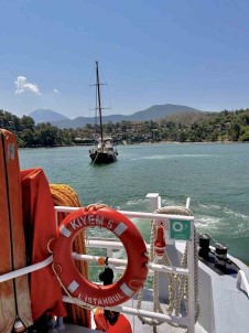 Kiyi Emniyet Ekipleri 2 Ayri Kurtarma Gerçeklestirdi