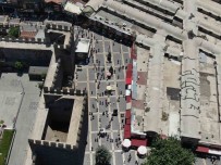 Tarihi Kapali Çarsi'da Bayram Yogunlugu