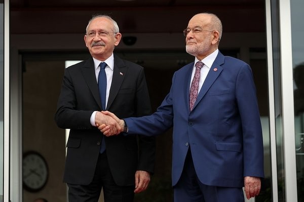 Kılıçdaroğlu'na bir darbe de Karamollaoğlu'ndan: Yüzde 25'in yüzde 8'i dışarıdan