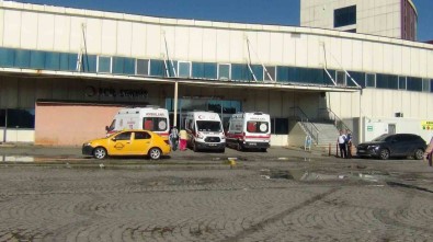 Kars'ta 55 Acemi Kasap Kendisini Yaraladi