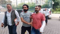 Samsun'da Olay Ani Kameraya Yansiyan Kavgada Bir Kisiyi Öldüren Taksici Adliyeye Sevk Edildi Haberi