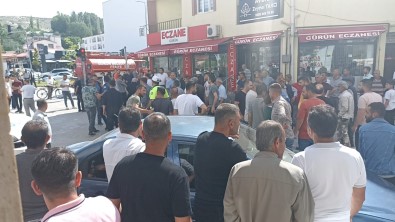 Akrabalar Arasinda Çikan Kavgada Ortalik Savas Alanina Döndü Açiklamasi 2'Si Agir 5 Yarali