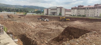 Bingöl'deki 500 Yatakli Devlet Hastanesi Kazi Çalismalari Devam Ediyor