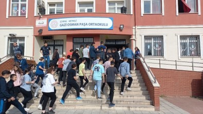 Edirne'de LGS Sinavina Girecek Ögrenci Açiklamasi 'Hocam Ben Kimligimi Almayi Unuttum'