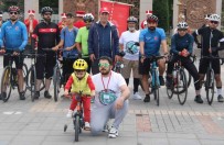 Sehit Ve Gaziler Için Pedal Çevirdiler