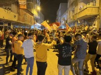 Silopi'de Galatasaray Taraftarlari Sampiyonlugu Yöresel Halay Esliginde Kutladi