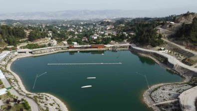 Deprem, Hatay Karlisu Göleti Su Ve Macera Parki'ni Sessizlige Bürüdü