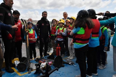 Haliç'te Denizden Çikanlar Sasirtti