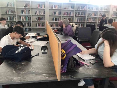 Ivrindi'de Projeler Baskan Cengiz Ile Hayat Buluyor