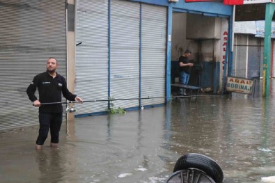 Samsun'da Sel Ve Su Baskini