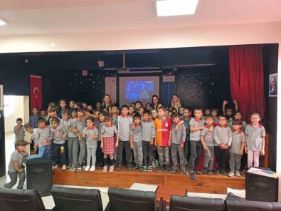 YK Enerji Çevre Günü'nü Ögrenciler Ile Kutladi