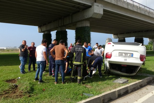 Antalya'da otomobiller çarpıştı: Can pazarı yaşandı