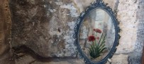 Mardinli Ressam Resimlerini Tuval Yerine Cama Isliyor Haberi