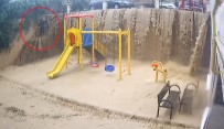 Samsun'da Sel Sularindan Kaçma Ani Kamerada Haberi