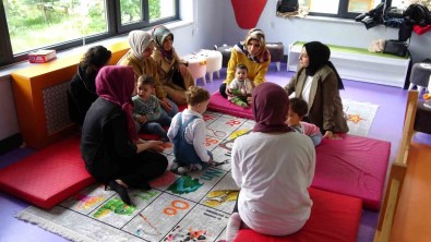Yozgat'ta Bebek Ve Çocuk Kütüphanesi Ile Çocuk Ve Ebeveyn Arasindaki Bag Güçleniyor