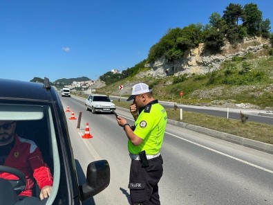 Zonguldak'ta Radarli Trafik Uygulamasinda 17 Sürücüye 41 Bin Lira Ceza