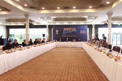 AK Parti 'Yeniden Istanbul' Slogani Ile 2024 Mahalli Seçimlerinin Startini Verdi