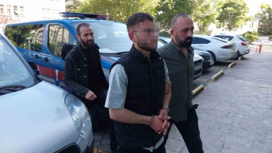 Ardahan'da Kardesini Biçaklayip Samsun'da Yakalanan Sahis Tutuklandi