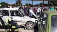 Denizli'de feci kaza: Tır ile çarpışan otomobildeki yaşlı çifti ölüm ayırdı