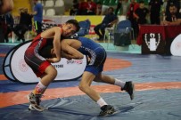 Mehmet Akif Pirim U15 Grekoromen Güres Türkiye Sampiyonasi'nda Madalyalar Dagitildi