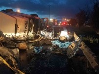 TEM'de Tir Bariyerleri Asarak Karsi Seritteki Araca Çarpti Açiklamasi 1 Ölü, 4 Yarali
