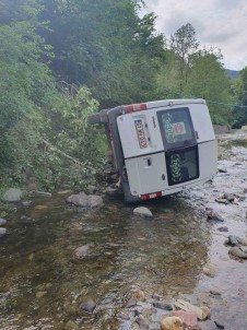 Trabzon'da Trafik Kazasi Açiklamasi 1'I Agir 5 Yarali