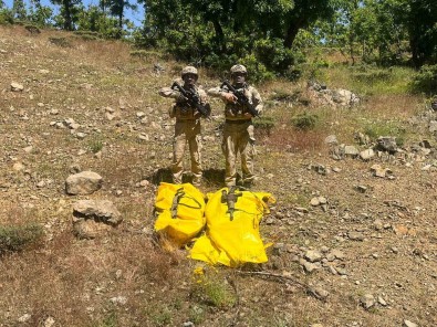 Diyarbakir'da 2 Terörist Etkisiz Hale Getirildi