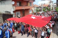 95 Kilometrelik 'Atatürk Ve Istiklal Yolu Yürüyüsü' Basladi Haberi