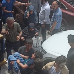 Van'da Otomobilin Çarptigi Çocuk Hastaneye Kaldirildi