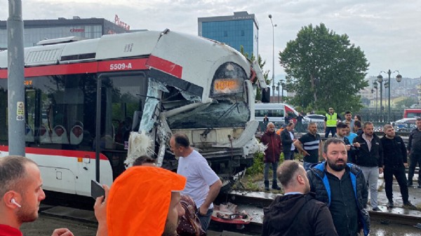 Samsun'da tramvay kazası: Çok sayıda yaralı var