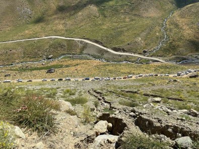 Yüksekova'nin En Yüksek Festivaline Türkiye Ve Dünya'dan Akin Ediyor