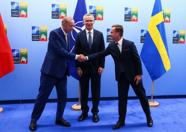 Dünya Türkiye'nin kararını konuşuyor: Zirvenin mutlak kahramanı Erdoğan