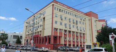 Kendisini Polis Olarak Tanittigi Genç Kiza Cinsel Istismarda Bulundu