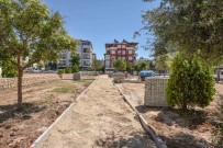 Yükselis Kütüphanesi'ne Park