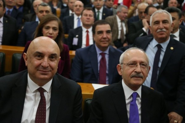 Kemal Kılıçdaroğlu'na büyük şok: Partililer tepki gösterdi... Odası bile basıldı!