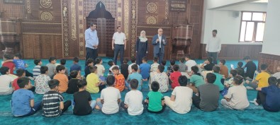 Bingöl'de Camiler Çocuklarla Senlendi
