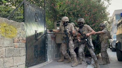 Mersin'de Torbacilara Safak Operasyonu Açiklamasi 16 Gözalti