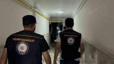 Mersin Merkezli 5 Ilde Göçmen Kaçakçiligi Operasyonu Açiklamasi 15 Gözalti Karari