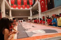 15 Temmuz 15 Metrelik Ebru Çalismasi Ile Anildi