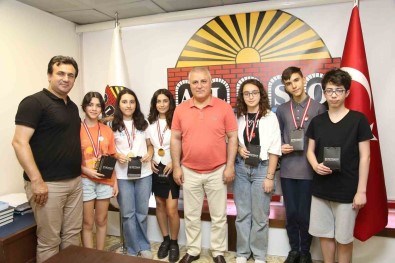 ALTSO Baskani Erdem'den, LGS Birincilerine Altin