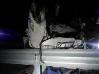 Çanakkale-İzmir kara yolunda feci kaza! Domates yüklü kamyonun freni patladı: 1 ölü 5 yaralı