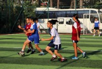 Futbol Askina 200 Kilometre Yol Gidiyorlar