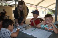 Amerika'dan Geldiler, Tüm Imkanlarini Köydeki Çocuklar Için Seferber Ettiler