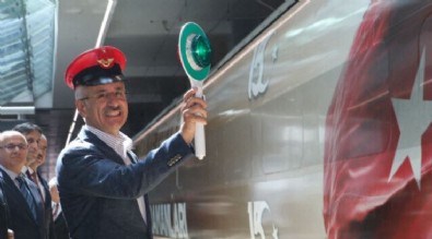 Bakan Uraloğlu 15 Temmuz trenini uğurladı: Destanın hafızalara kazınması için bu gelenek sürecek